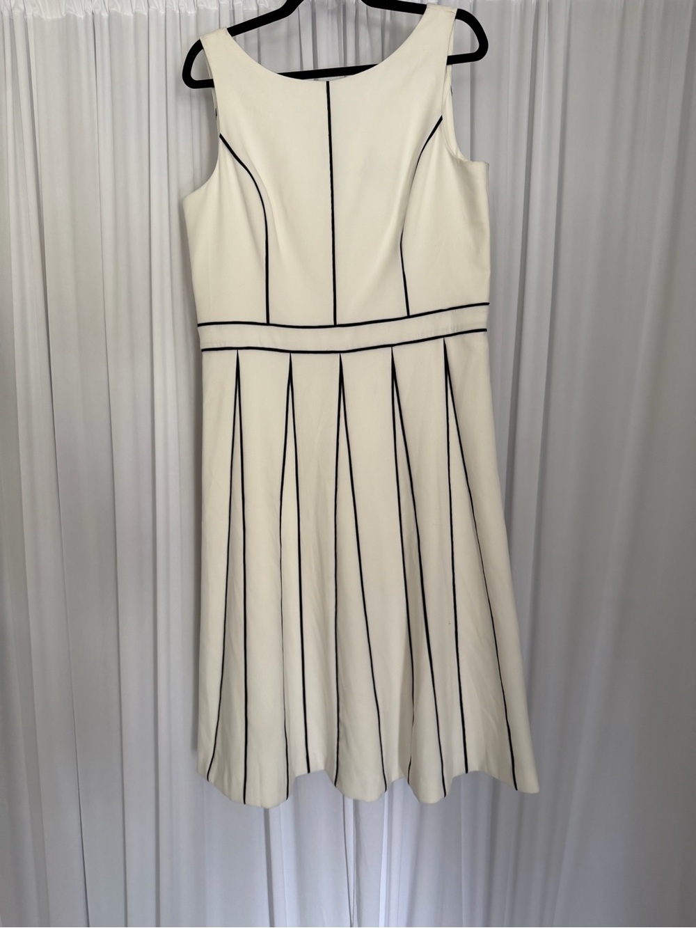 White House Black Market White Midi Dress with Black Piping - Picture 3 of 16